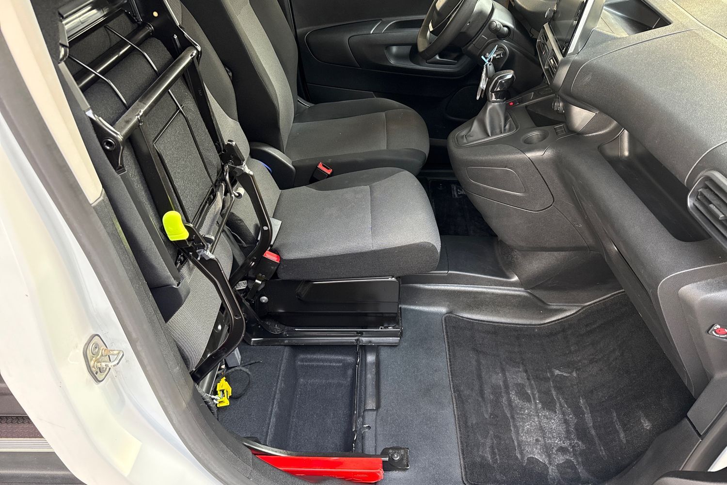 Billede af Peugeot Partner L2 V2 1,5 BlueHDi Plus 100HK Van