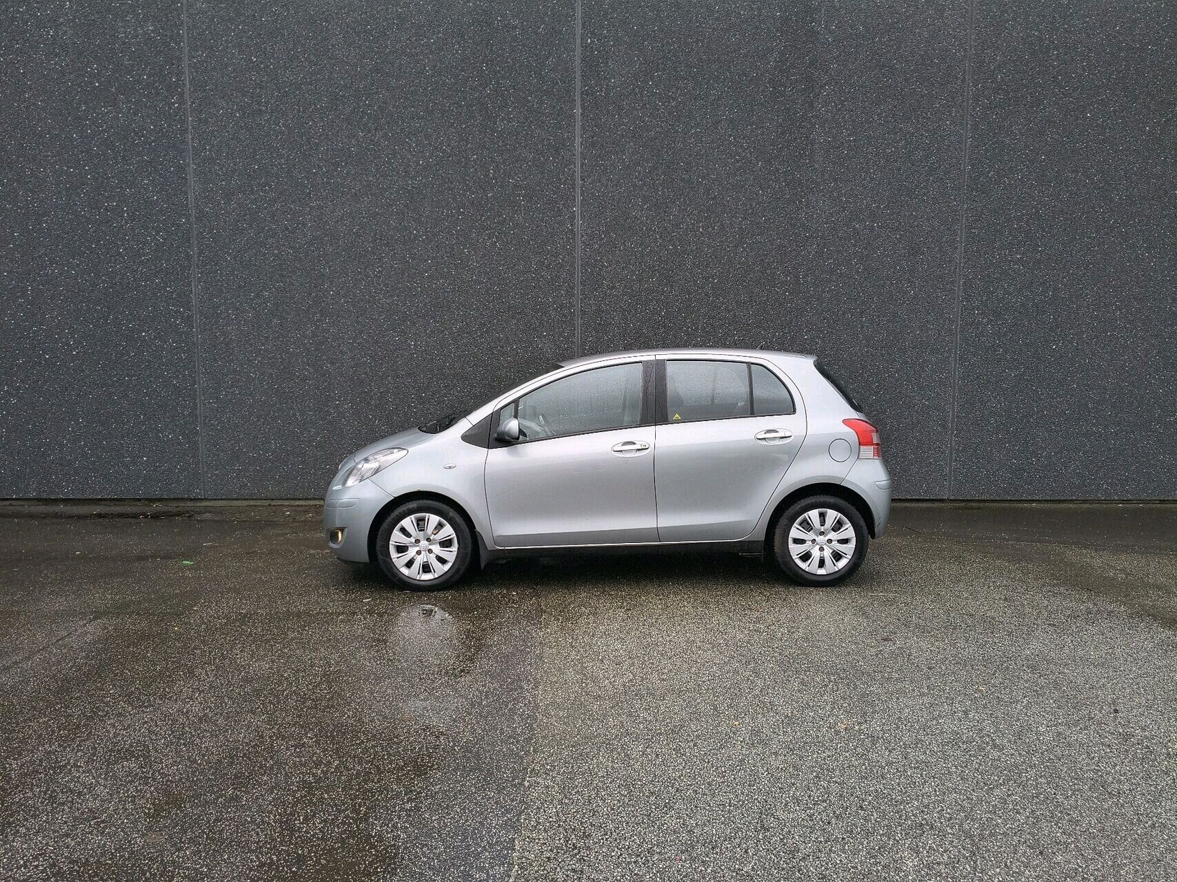 Billede af Toyota Yaris 1,3 VVT-I T2 Touch 100HK 5d 6g