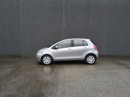 Toyota Yaris 1,3 VVT-I T2 Touch 100HK 5d 6g