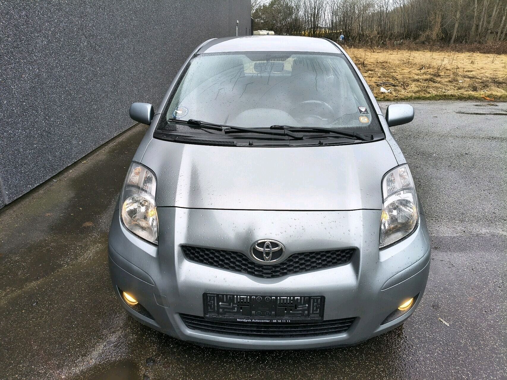 Billede af Toyota Yaris 1,3 VVT-I T2 Touch 100HK 5d 6g