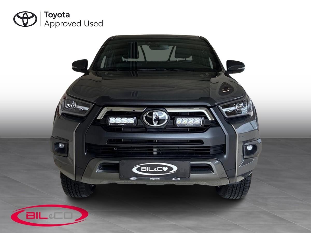 Billede af Toyota HiLux 2.8 diesel MHEV 204hk Double Cab AWD aut. gear T4 Invincible