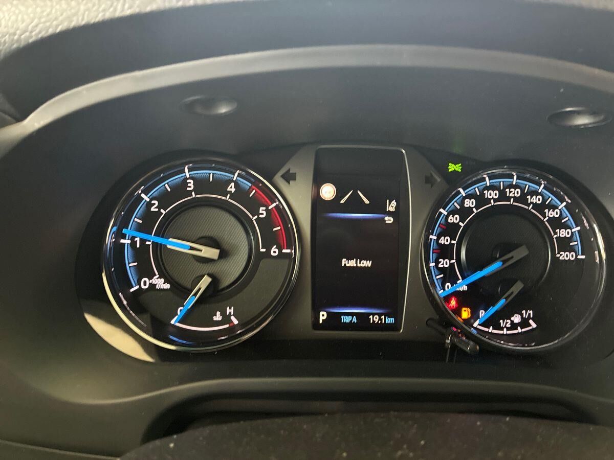 Billede af Toyota HiLux 2.8 diesel MHEV 204hk Double Cab AWD aut. gear T4 Invincible