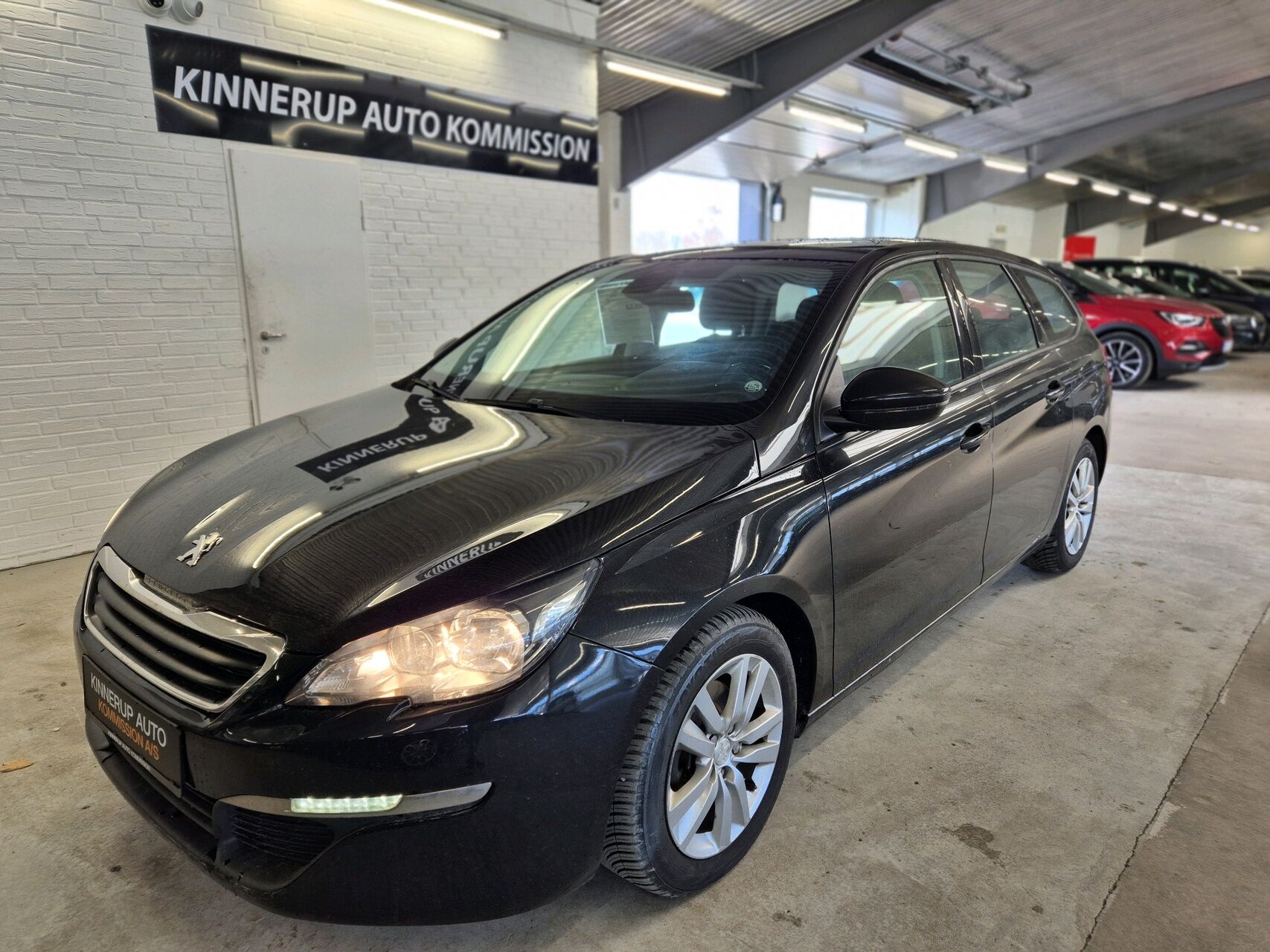 Billede af Peugeot 308 SW 1,6 BlueHDi Envy EAT6 120HK Stc 6g Aut.