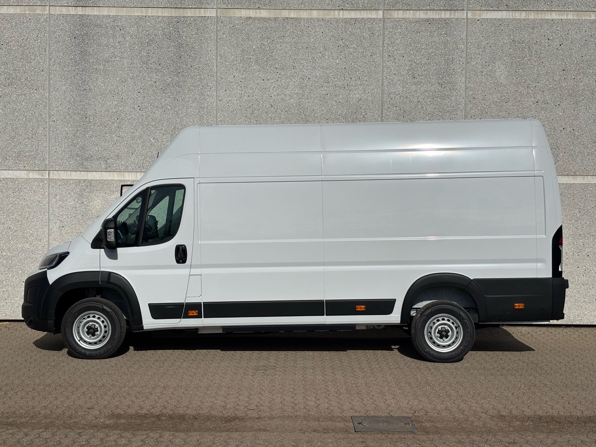 Billede af Fiat E-Ducato 42M L4H3 EL Comfort 270HK Van Aut.