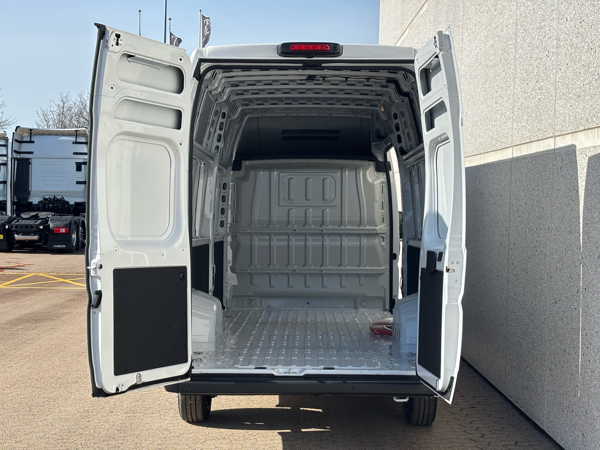Billede af Fiat E-Ducato 42M L4H3 EL Comfort 270HK Van Aut.