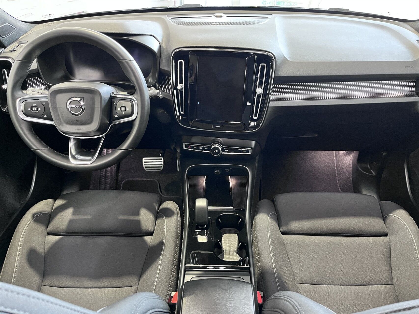 Billede af Volvo XC40 P8 Recharge Twin Pro AWD 408HK 5d Aut.