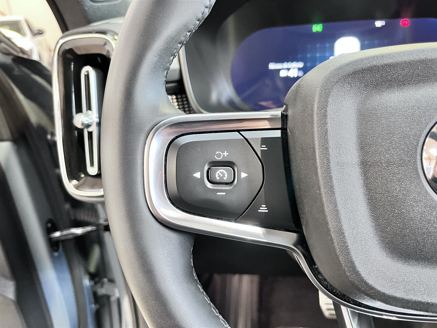 Billede af Volvo XC40 P8 Recharge Twin Pro AWD 408HK 5d Aut.