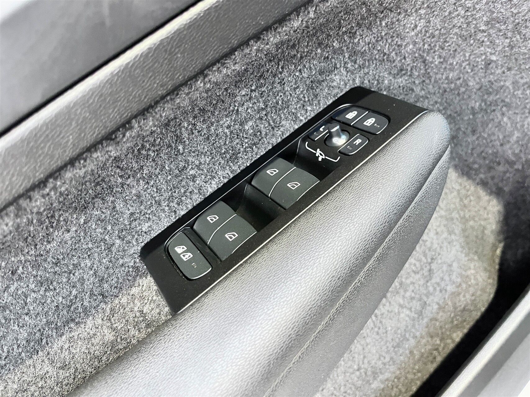 Billede af Volvo XC40 P8 Recharge Twin Pro AWD 408HK 5d Aut.