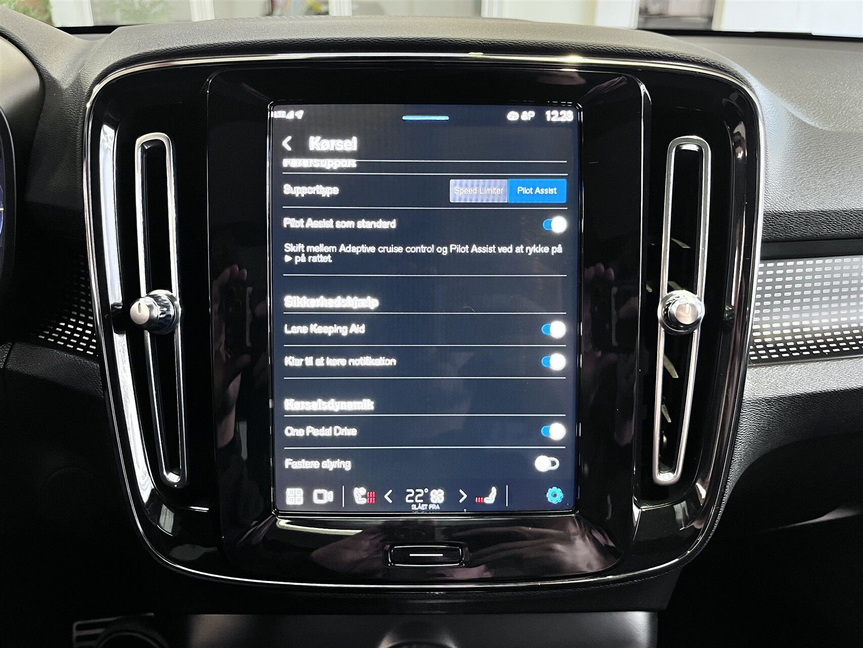 Billede af Volvo XC40 P8 Recharge Twin Pro AWD 408HK 5d Aut.