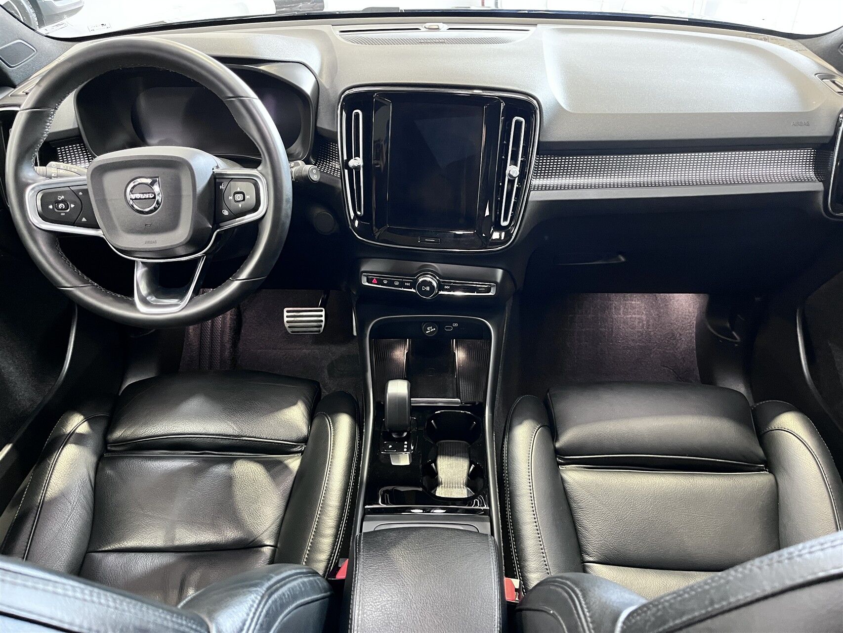 Billede af Volvo XC40 P8 Recharge Twin Pro AWD 408HK 5d Aut.