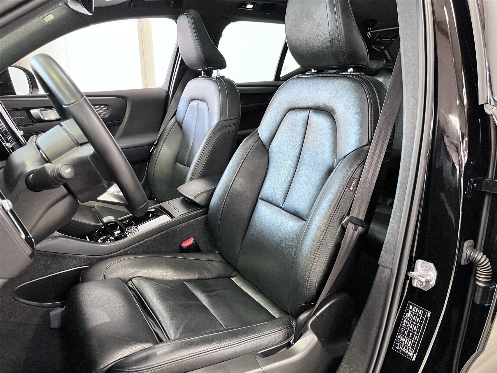 Billede af Volvo XC40 P8 Recharge Twin Pro AWD 408HK 5d Aut.