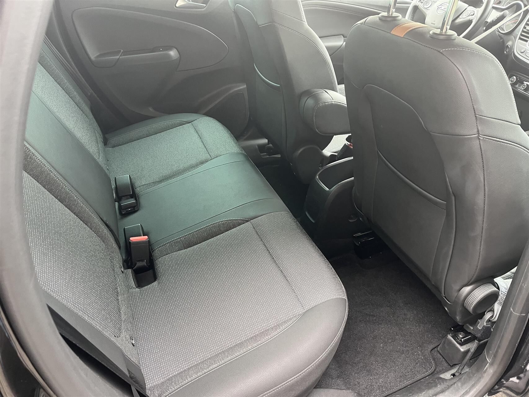 Billede af Opel Crossland 1,2 T Sport 130HK 5d 6g Aut.