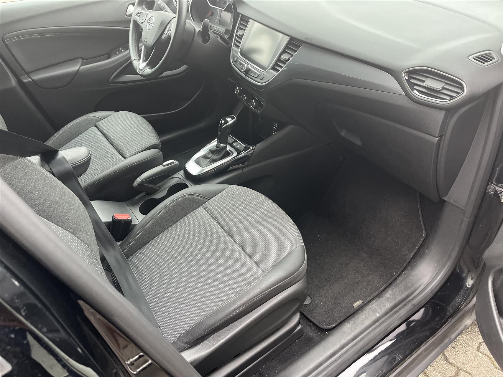 Billede af Opel Crossland 1,2 T Sport 130HK 5d 6g Aut.