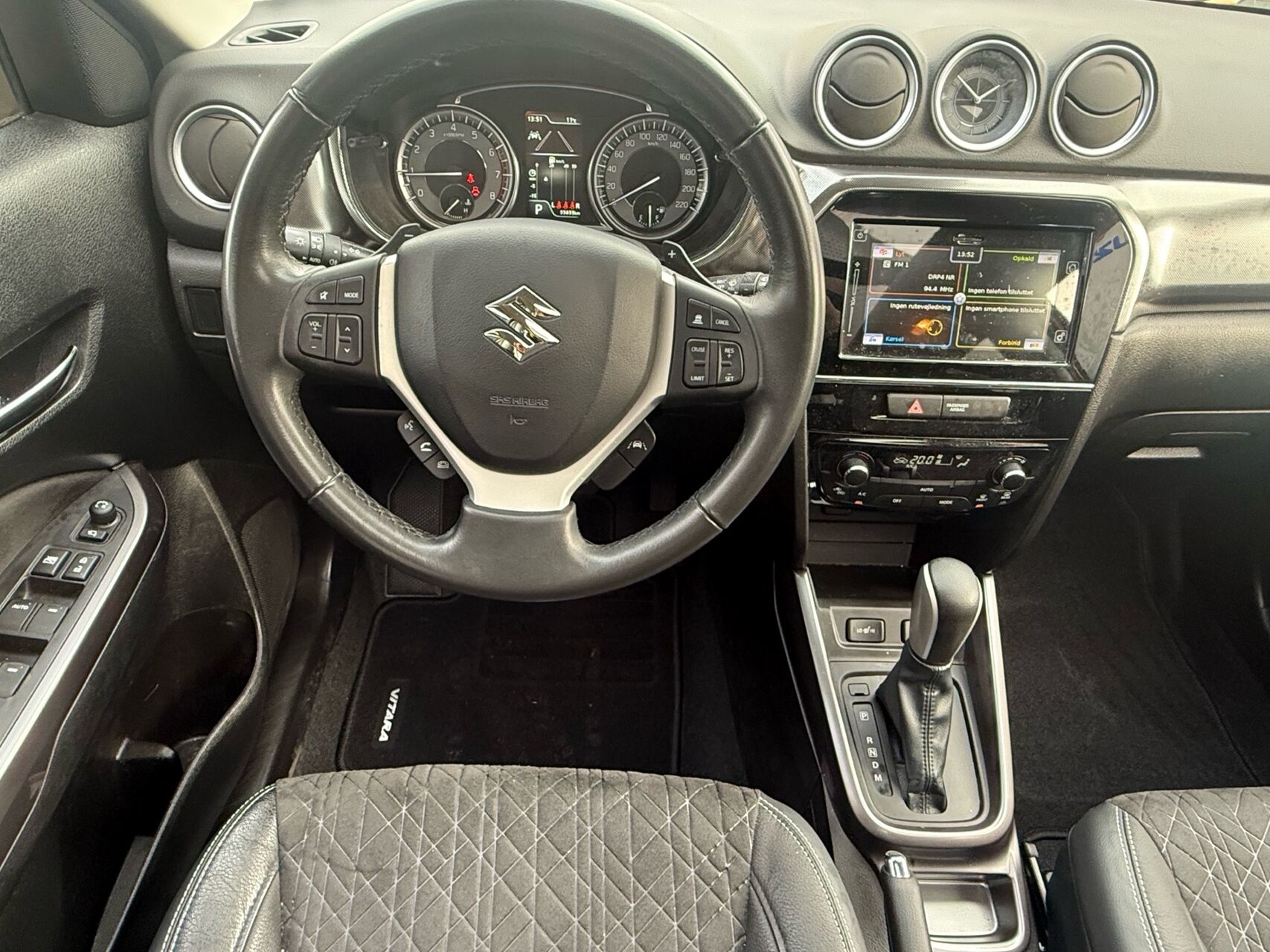 Billede af Suzuki Vitara 1,4 Boosterjet  Mild hybrid Adventure 129HK 5d 6g Aut.