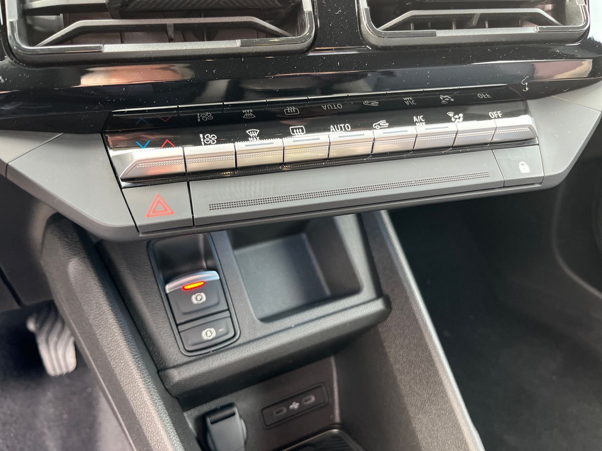 Billede af Nissan Micra EL Evolve 52kWh 150HK 5d Aut.