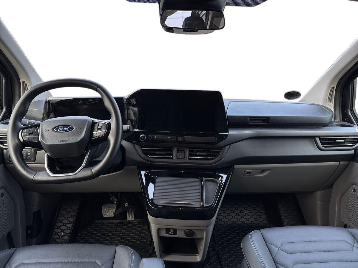 Billede af Ford Tourneo Custom 340 L2H1 2,5 Plugin-hybrid Titanium X CVT 233HK Aut.