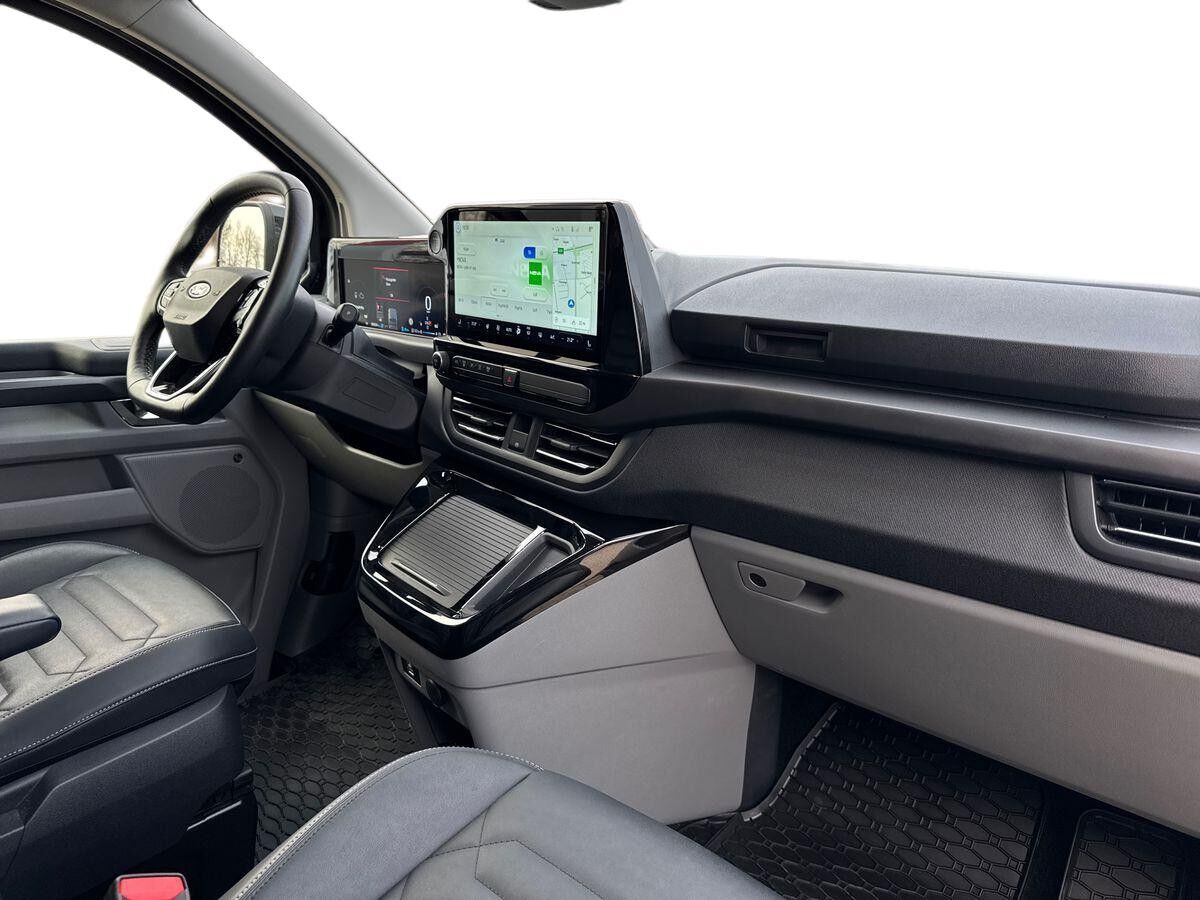 Billede af Ford Tourneo Custom 340 L2H1 2,5 Plugin-hybrid Titanium X CVT 233HK Aut.