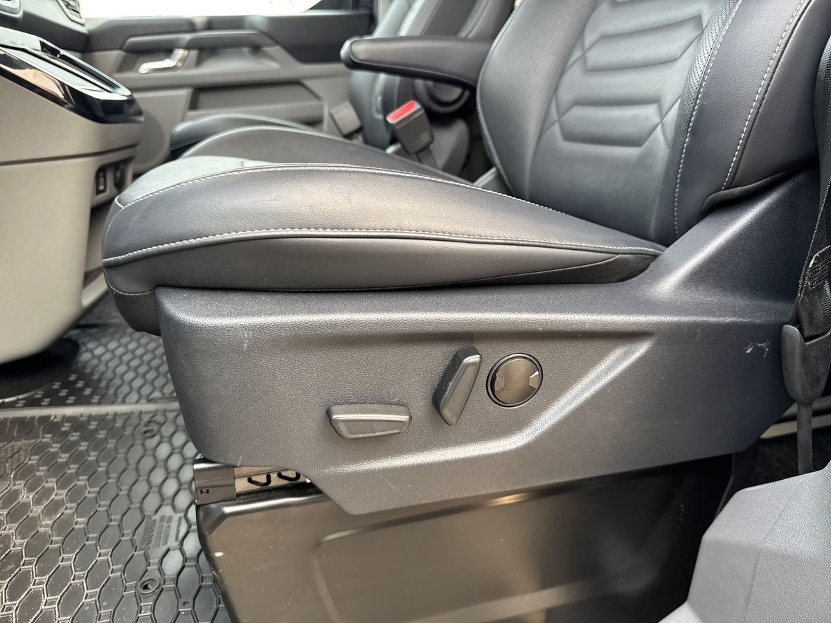 Billede af Ford Tourneo Custom 340 L2H1 2,5 Plugin-hybrid Titanium X CVT 233HK Aut.