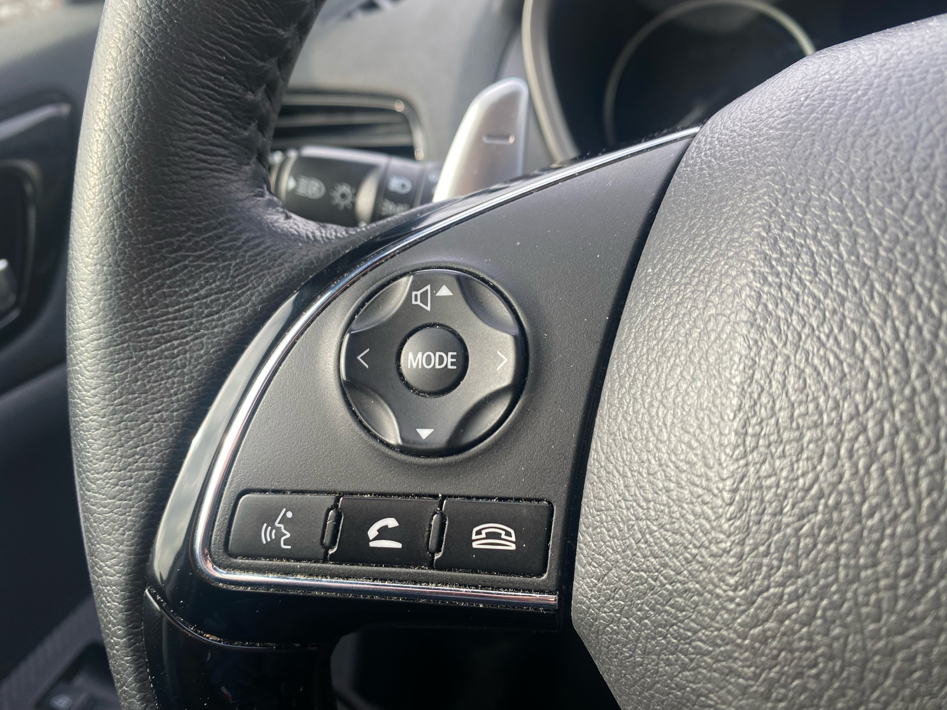 Billede af Mitsubishi Eclipse Cross 2,4 Plugin-hybrid Sport Tech 4WD 188HK 5d Trinl. Gear