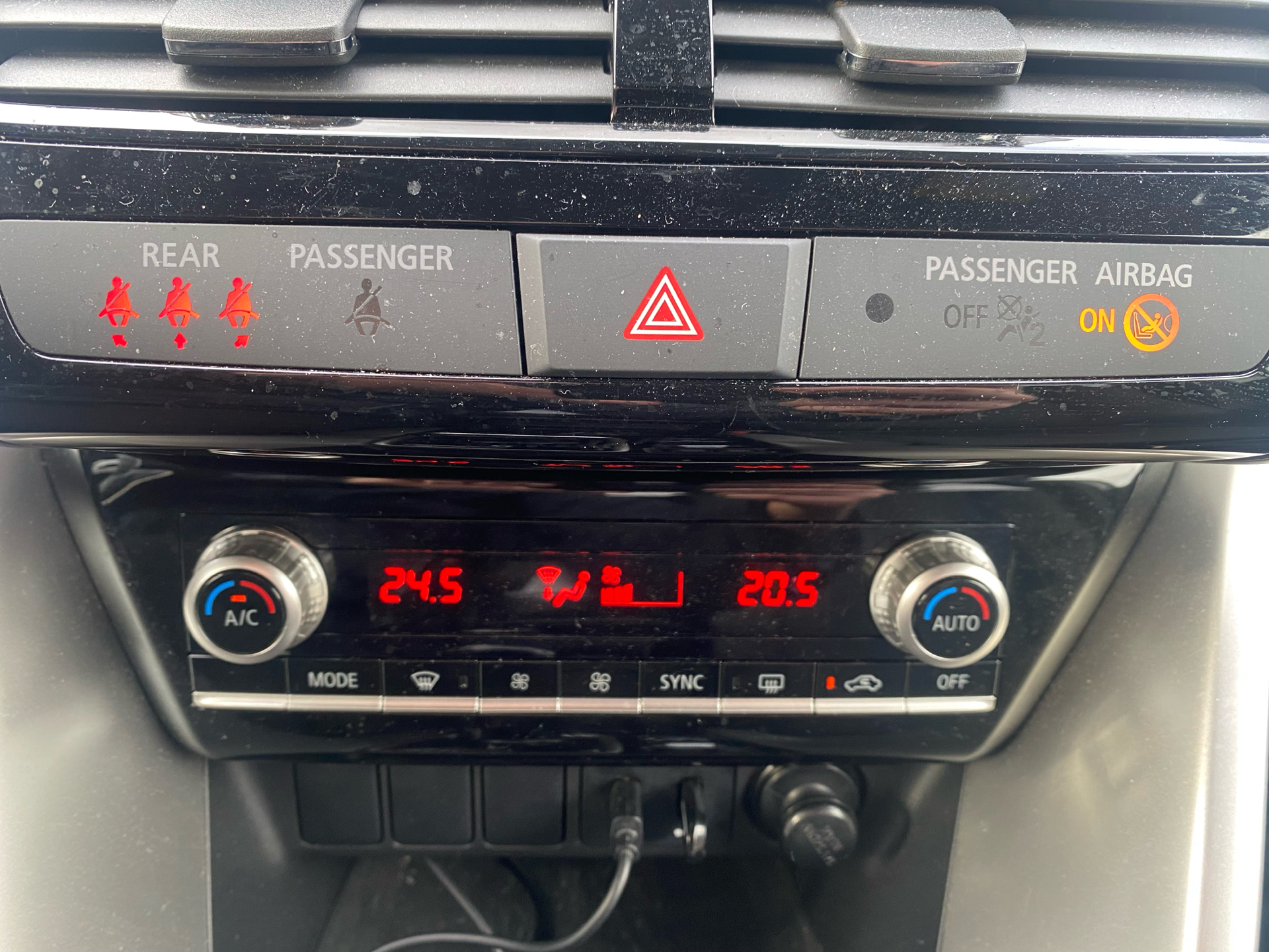 Billede af Mitsubishi Eclipse Cross 2,4 Plugin-hybrid Sport Tech 4WD 188HK 5d Trinl. Gear