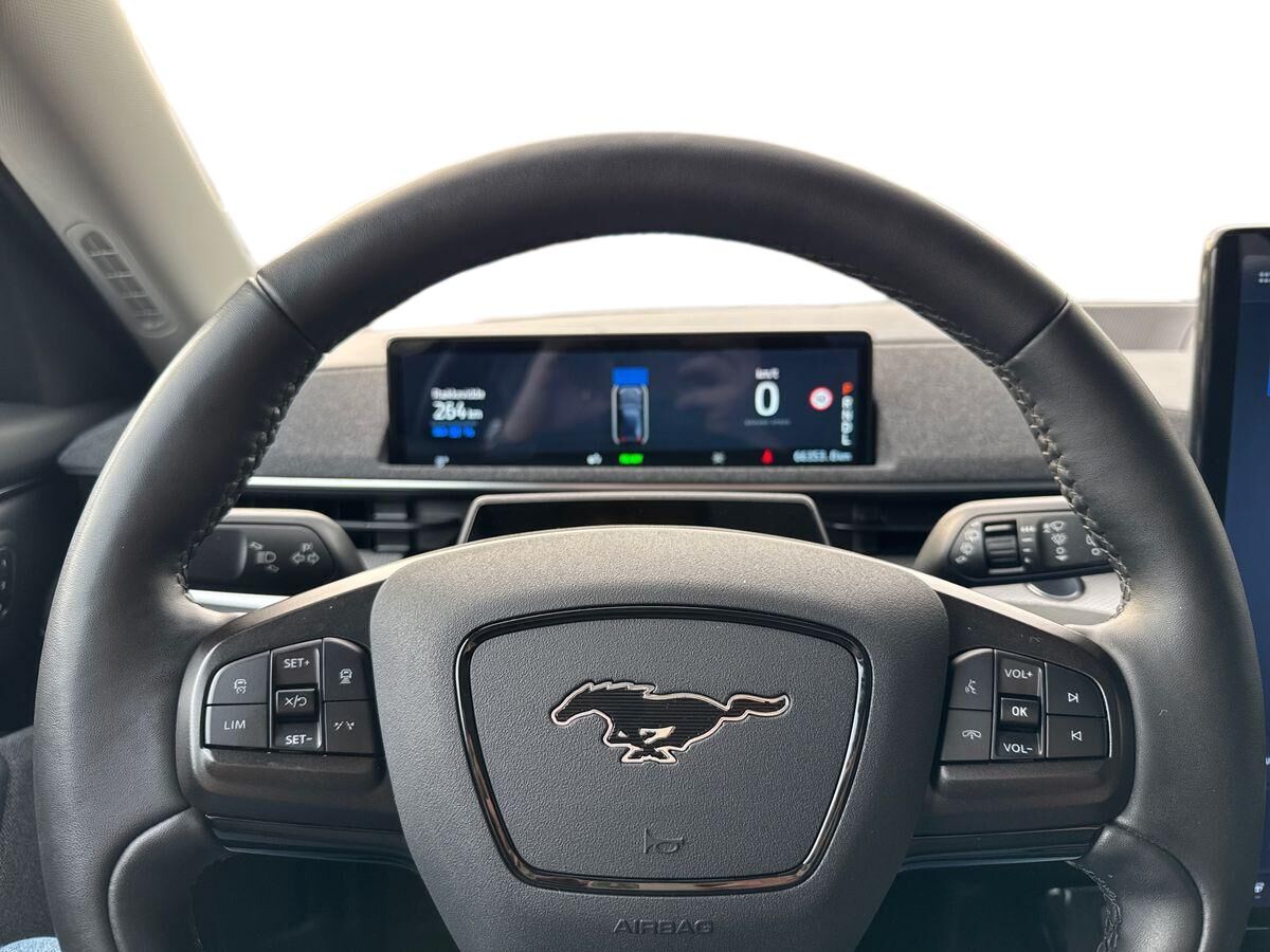 Billede af Ford Mustang Mach-E EL UR Premium 294HK 5d Aut.