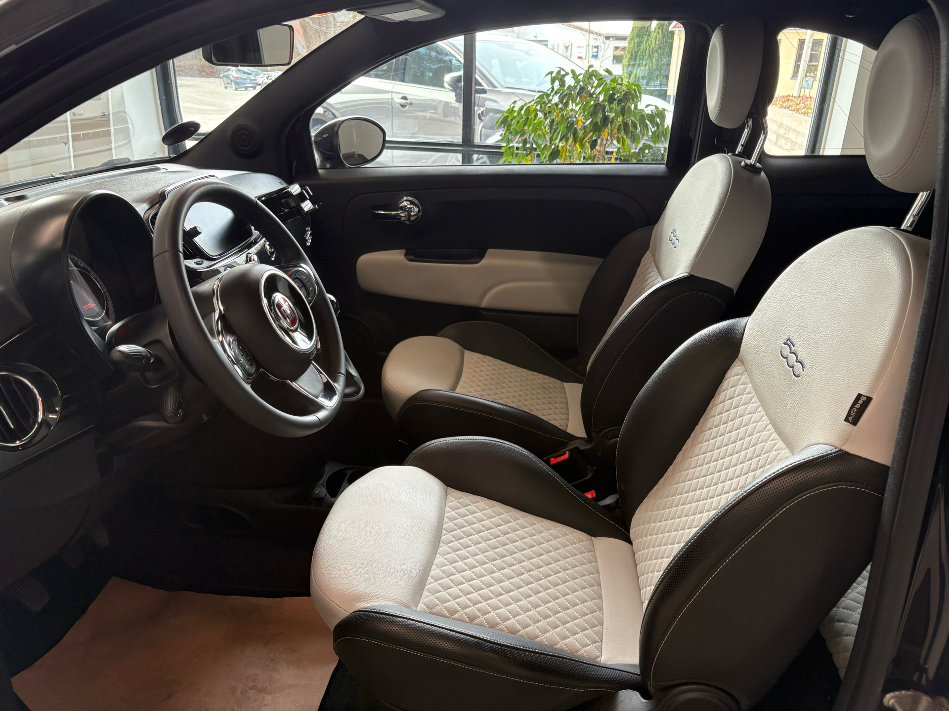 Billede af Fiat 500C 1,0 Mild hybrid DolceVita Pack 70HK Cabr. 6g