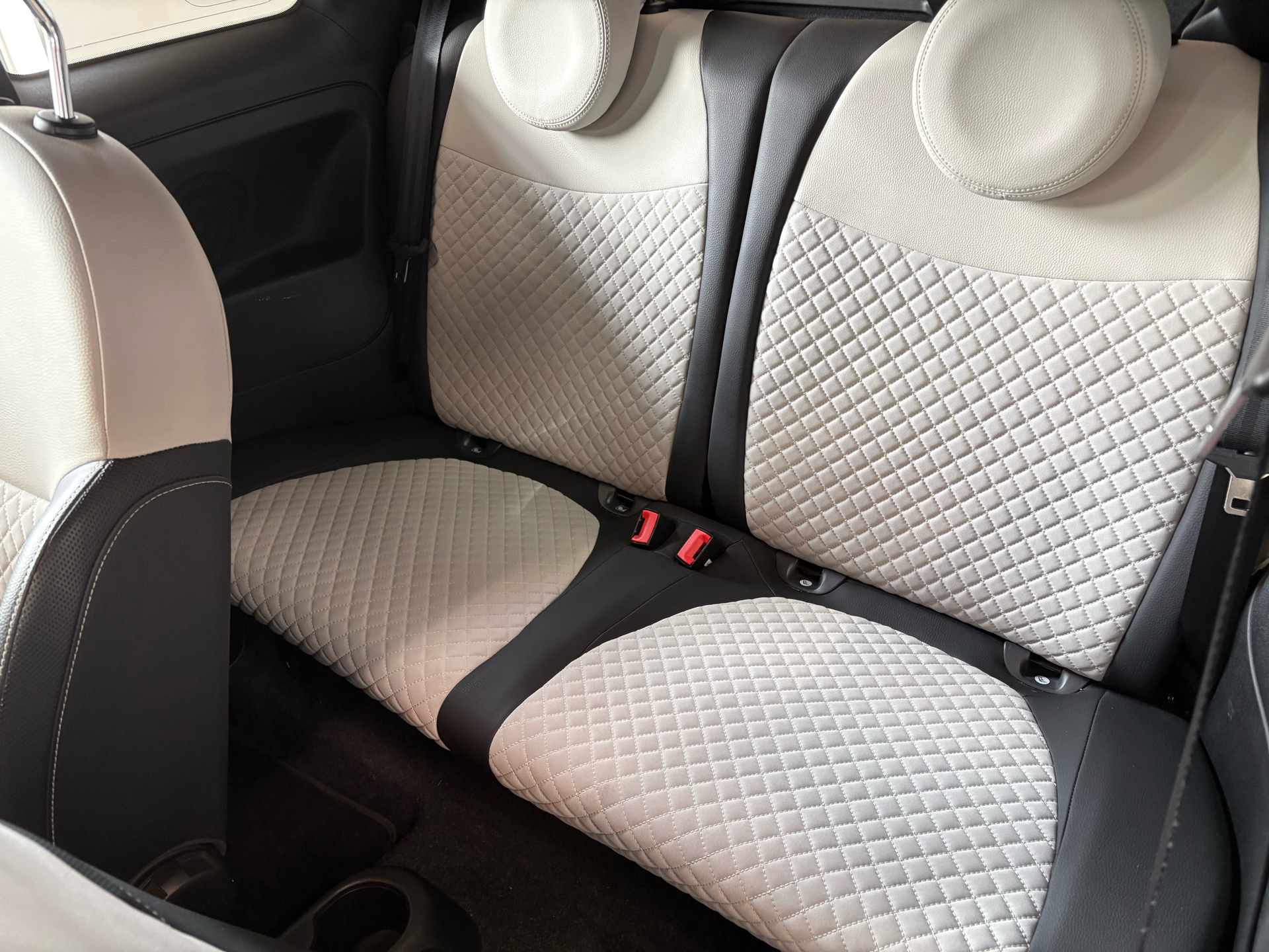 Billede af Fiat 500C 1,0 Mild hybrid DolceVita Pack 70HK Cabr. 6g