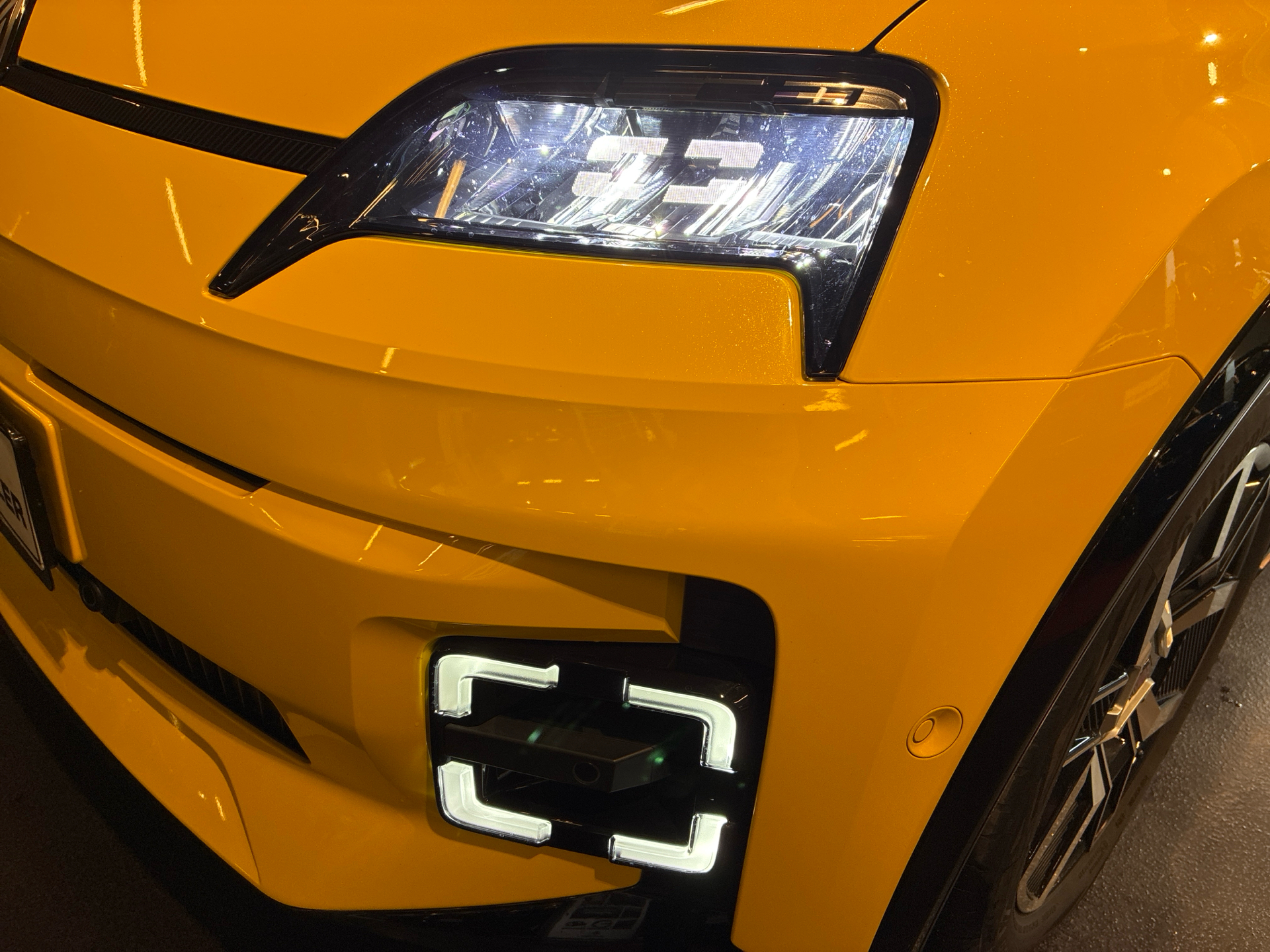 Billede af Renault R5 EL Iconic 150HK 5d Aut.