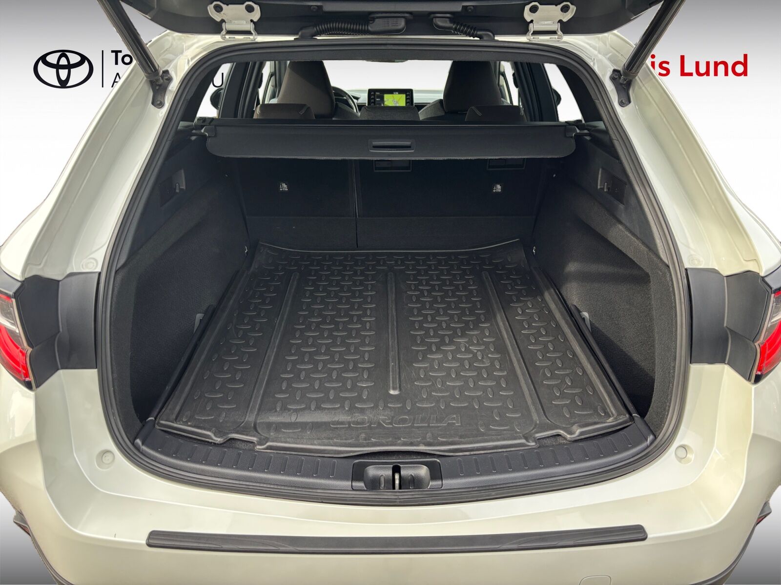 Billede af Toyota Corolla Touring Sports 1,8 Hybrid H3 TREK Smart E-CVT 122HK Stc Trinl. Gear