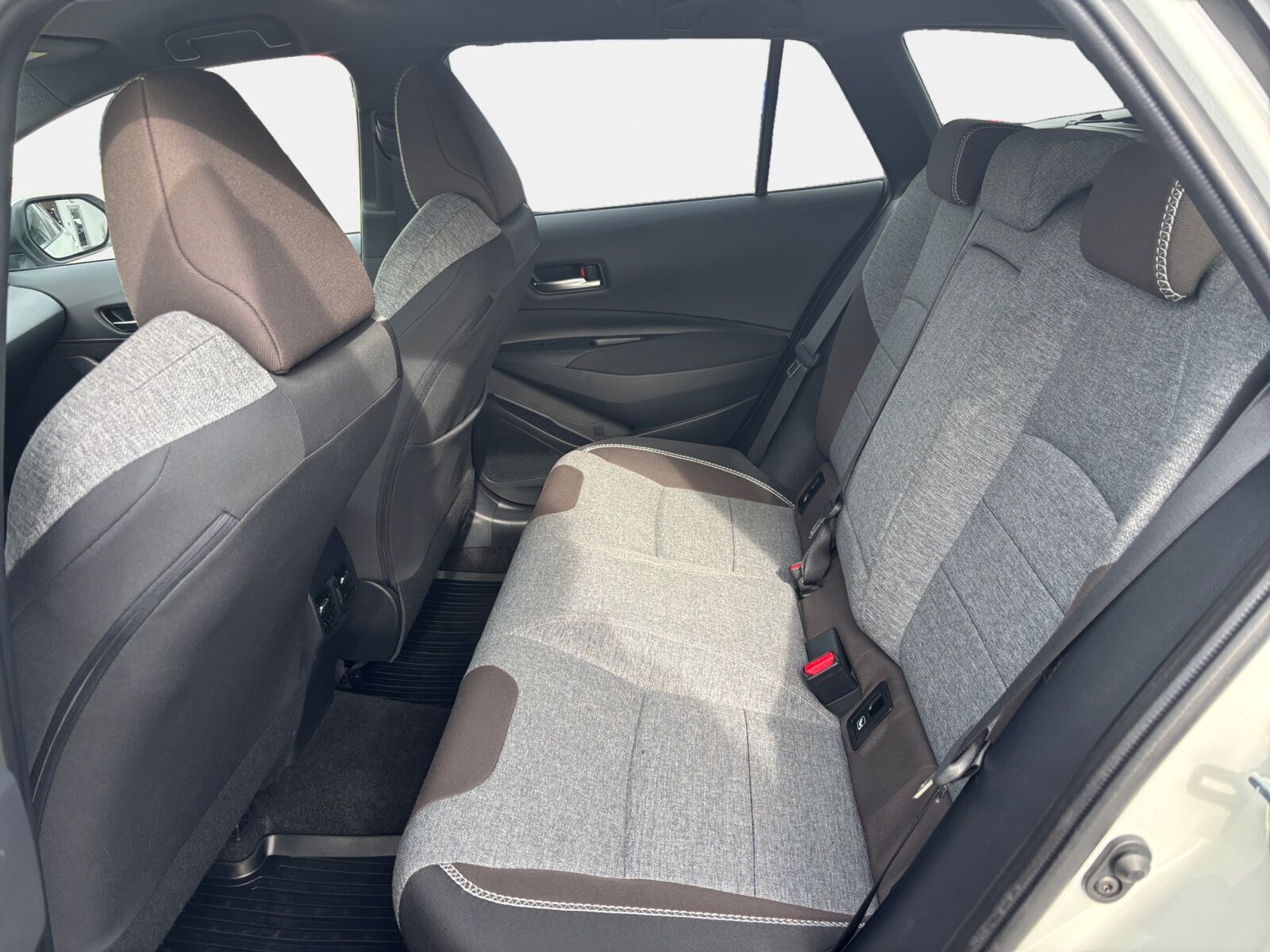 Billede af Toyota Corolla Touring Sports 1,8 Hybrid H3 TREK Smart E-CVT 122HK Stc Trinl. Gear