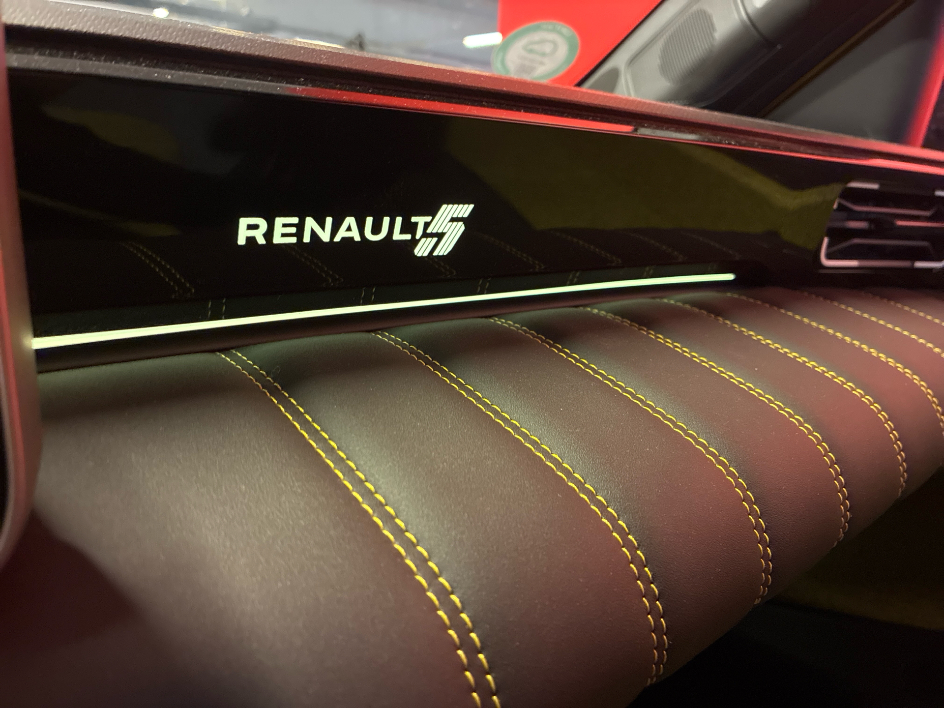 Billede af Renault R5 EL Iconic 150HK 5d Aut.