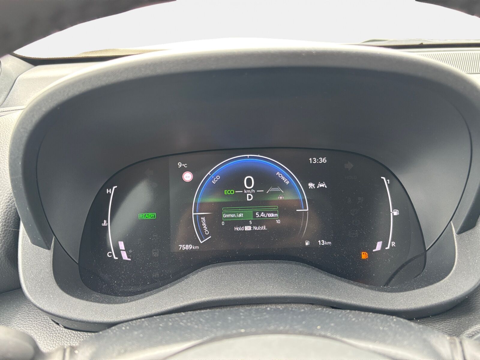 Billede af Toyota Yaris Cross 1,5 Hybrid Style Comfort 116HK 5d Trinl. Gear