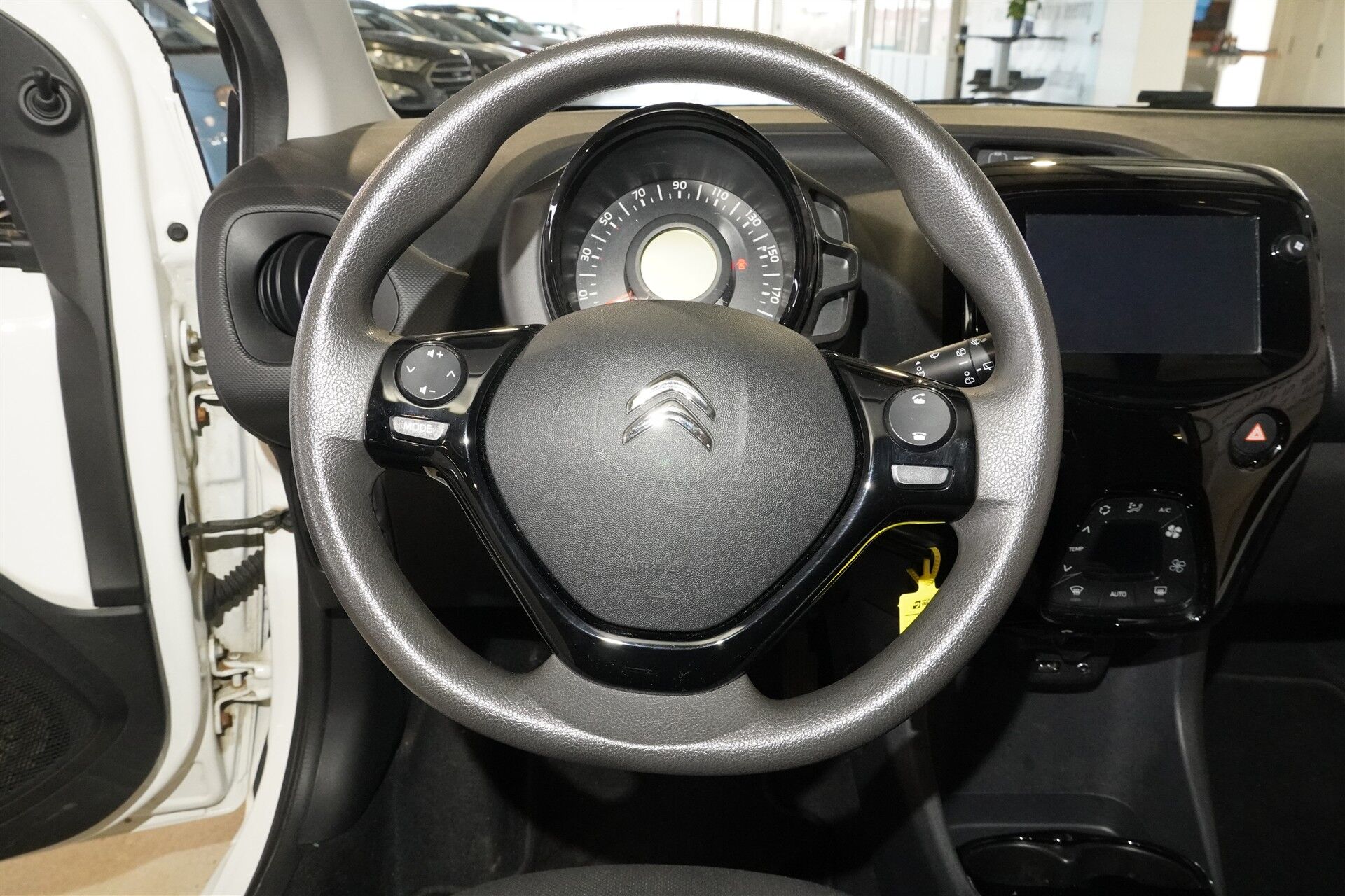 Billede af Citroën C1 1,0 VTi Shine 72HK 5d