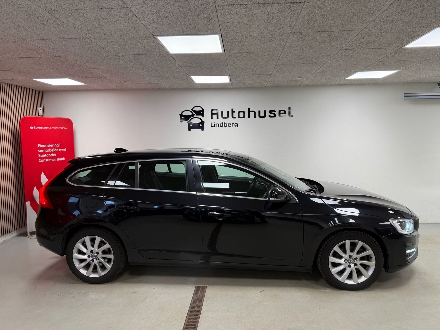 Billede af Volvo V60 2,0 D4 Momentum 163HK Stc 6g