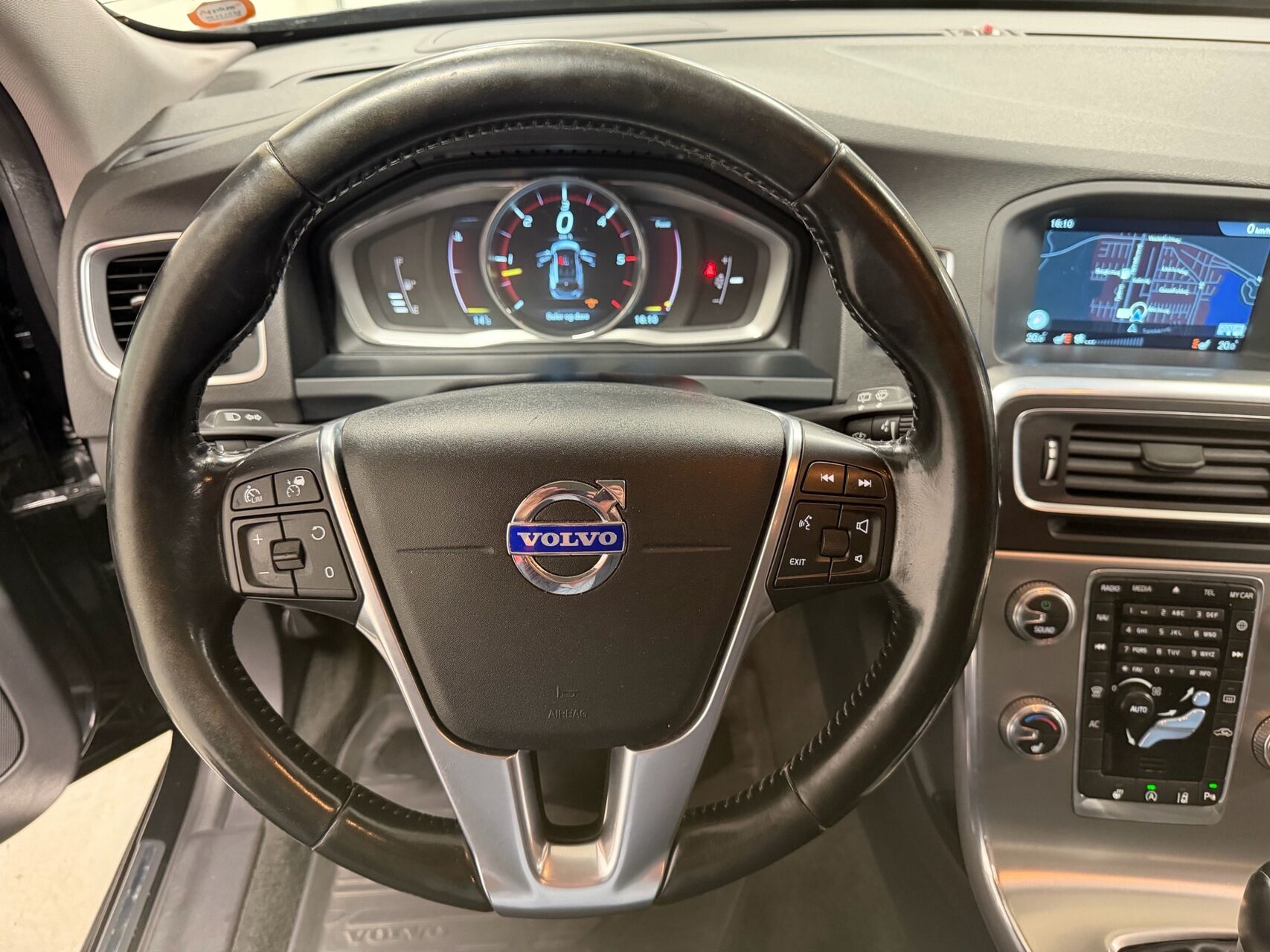 Billede af Volvo V60 2,0 D4 Momentum 163HK Stc 6g