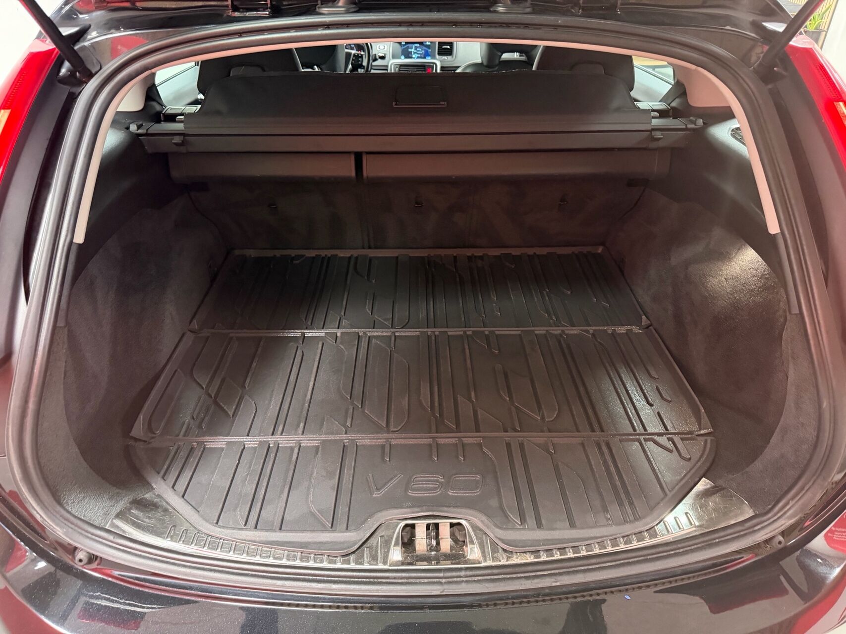 Billede af Volvo V60 2,0 D4 Momentum 163HK Stc 6g