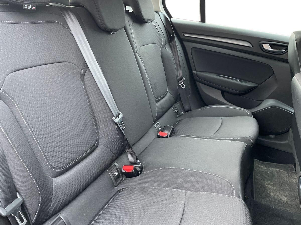 Billede af Renault Mégane Sport Tourer 1,6 E-TECH  Plugin-hybrid Zen 160HK Stc Aut.