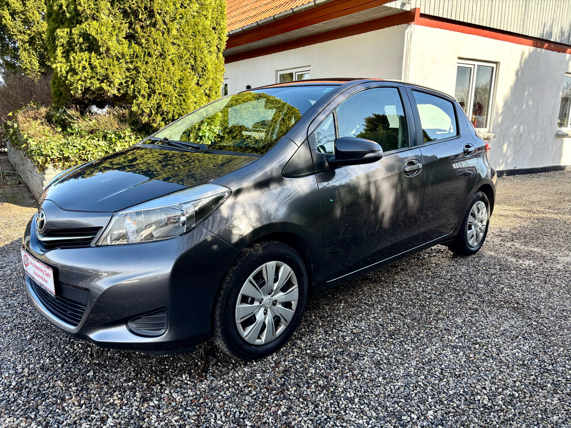 Billede af Toyota Yaris 1,0 VVT-I T2 Touch Air 69HK 5d