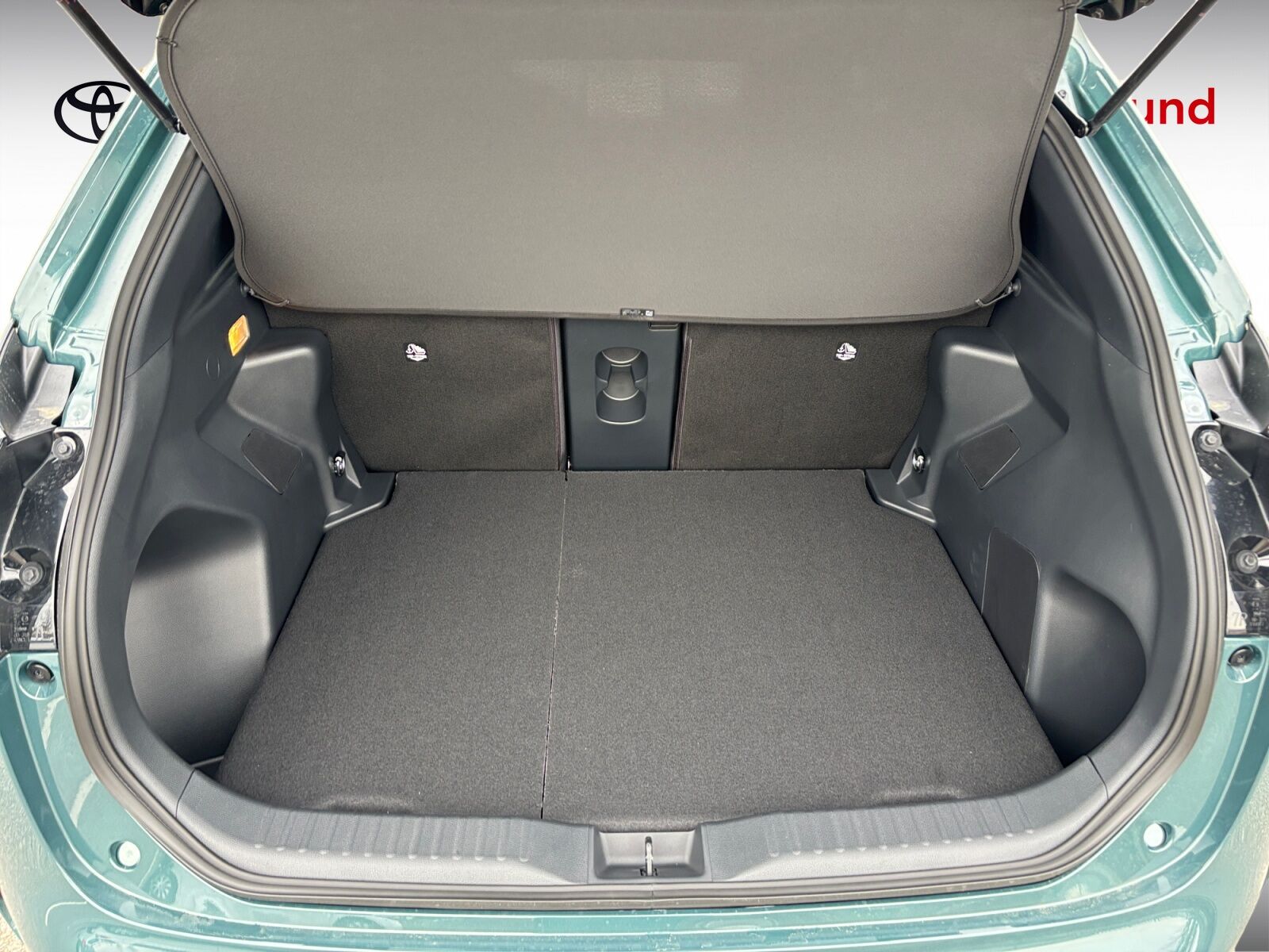 Billede af Toyota Yaris Cross 1,5 Hybrid Style Comfort 116HK 5d Trinl. Gear