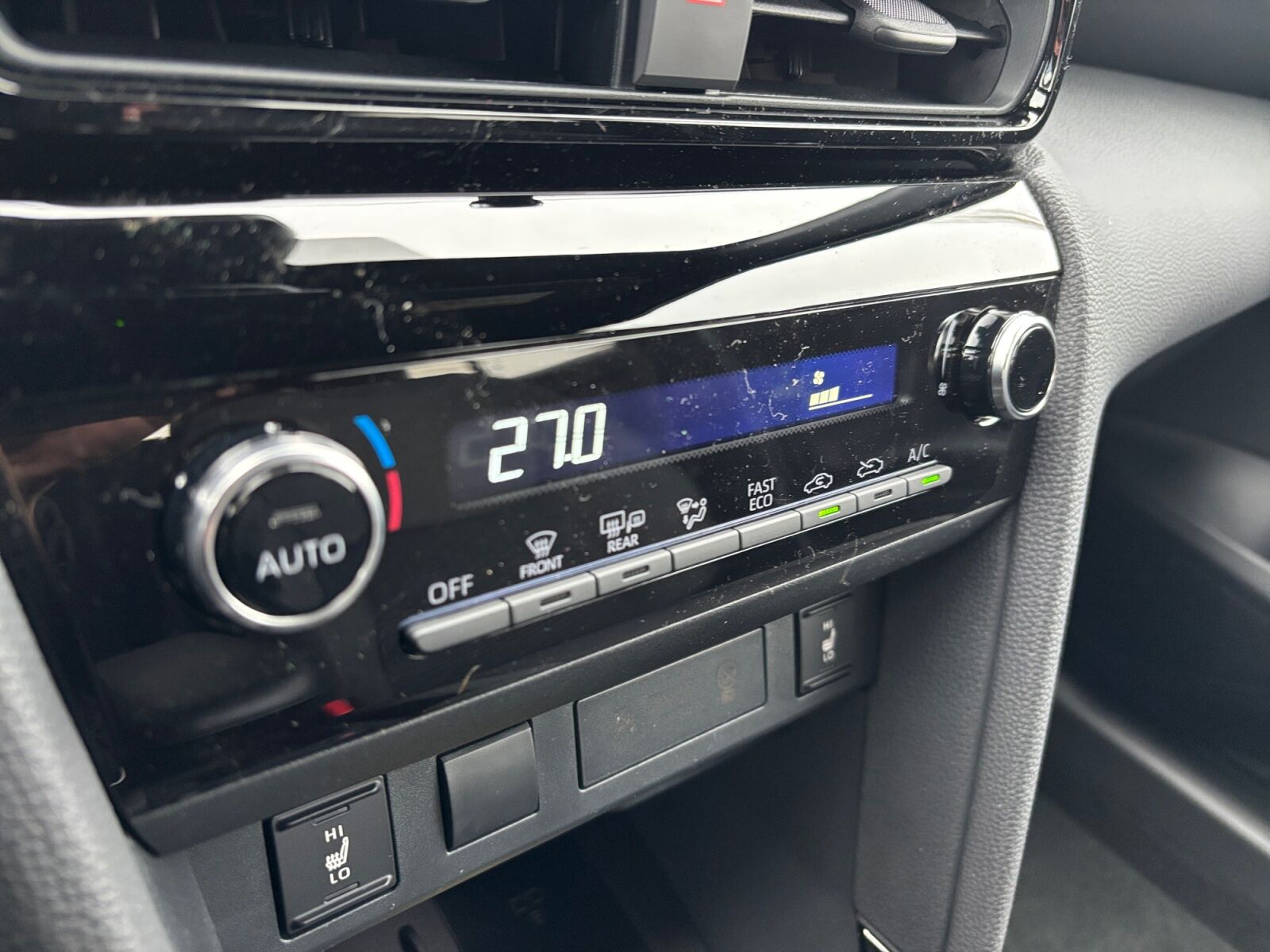 Billede af Toyota Yaris Cross 1,5 Hybrid Style Comfort 116HK 5d Trinl. Gear