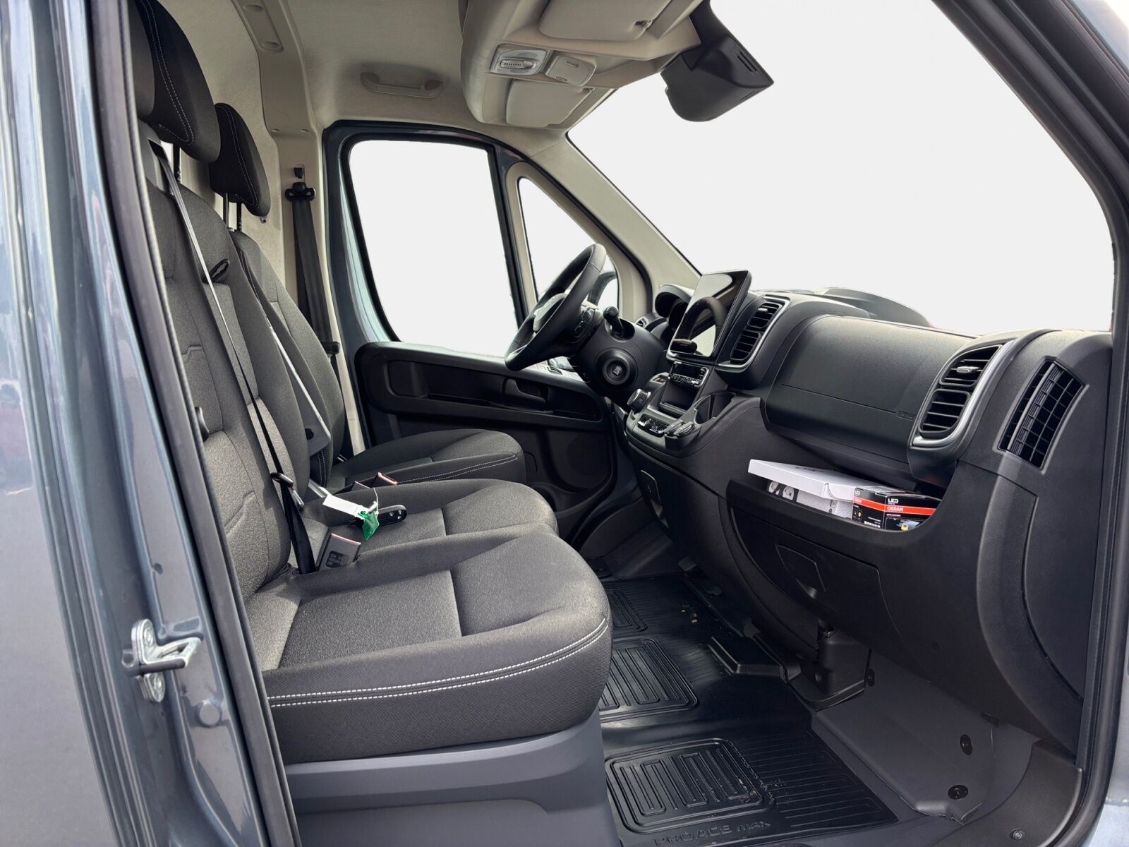 Billede af Toyota Proace Max Electric Long EL Comfort Master To skydedøre, m. Højt tag 270HK Van Aut.