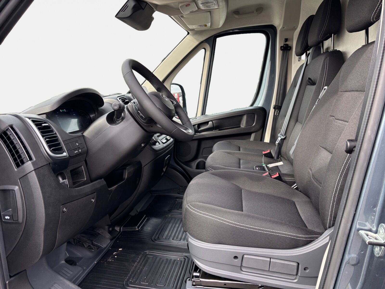 Billede af Toyota Proace Max Electric Long EL Comfort Master To skydedøre, m. Højt tag 270HK Van Aut.
