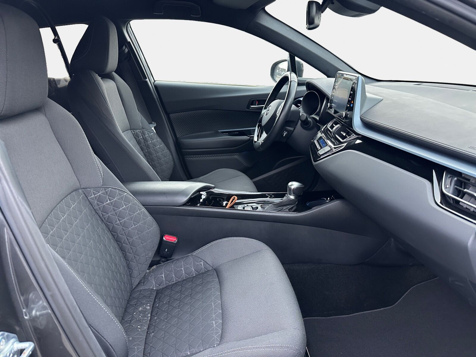 Billede af Toyota C-HR 2,0 Hybrid C-LUB Premium Multidrive S 184HK 5d Aut.