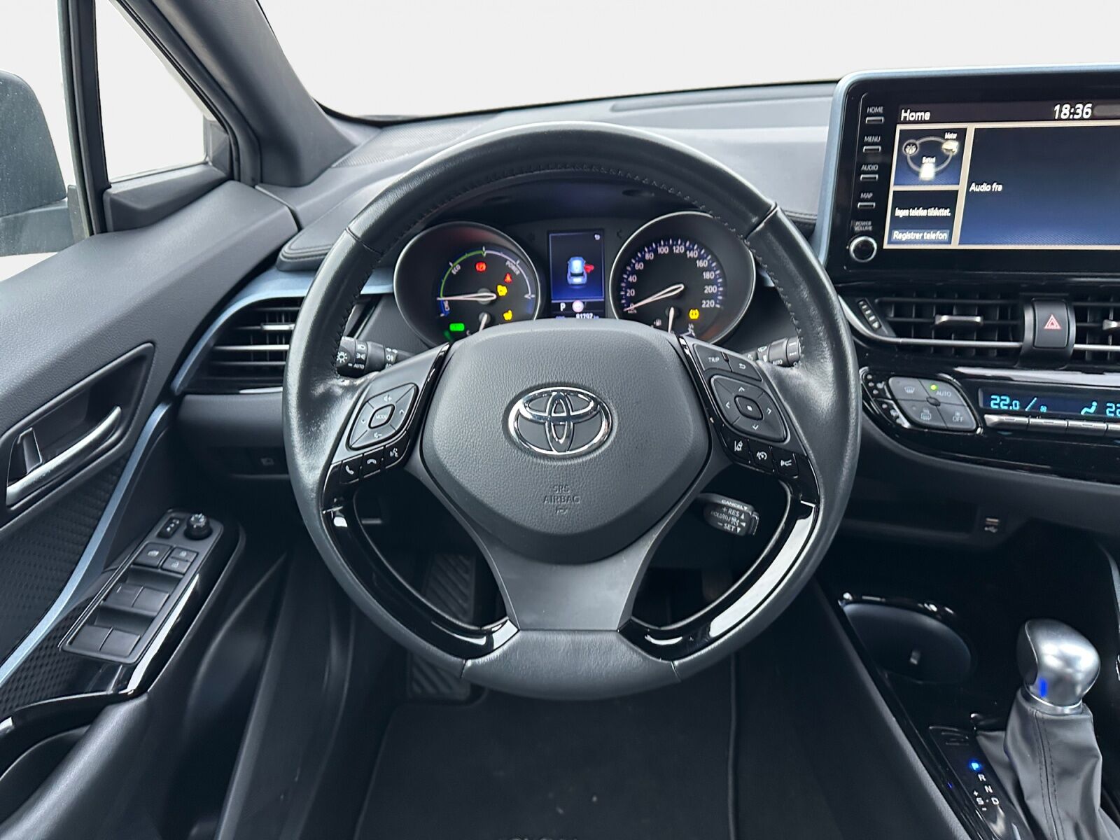 Billede af Toyota C-HR 2,0 Hybrid C-LUB Premium Multidrive S 184HK 5d Aut.