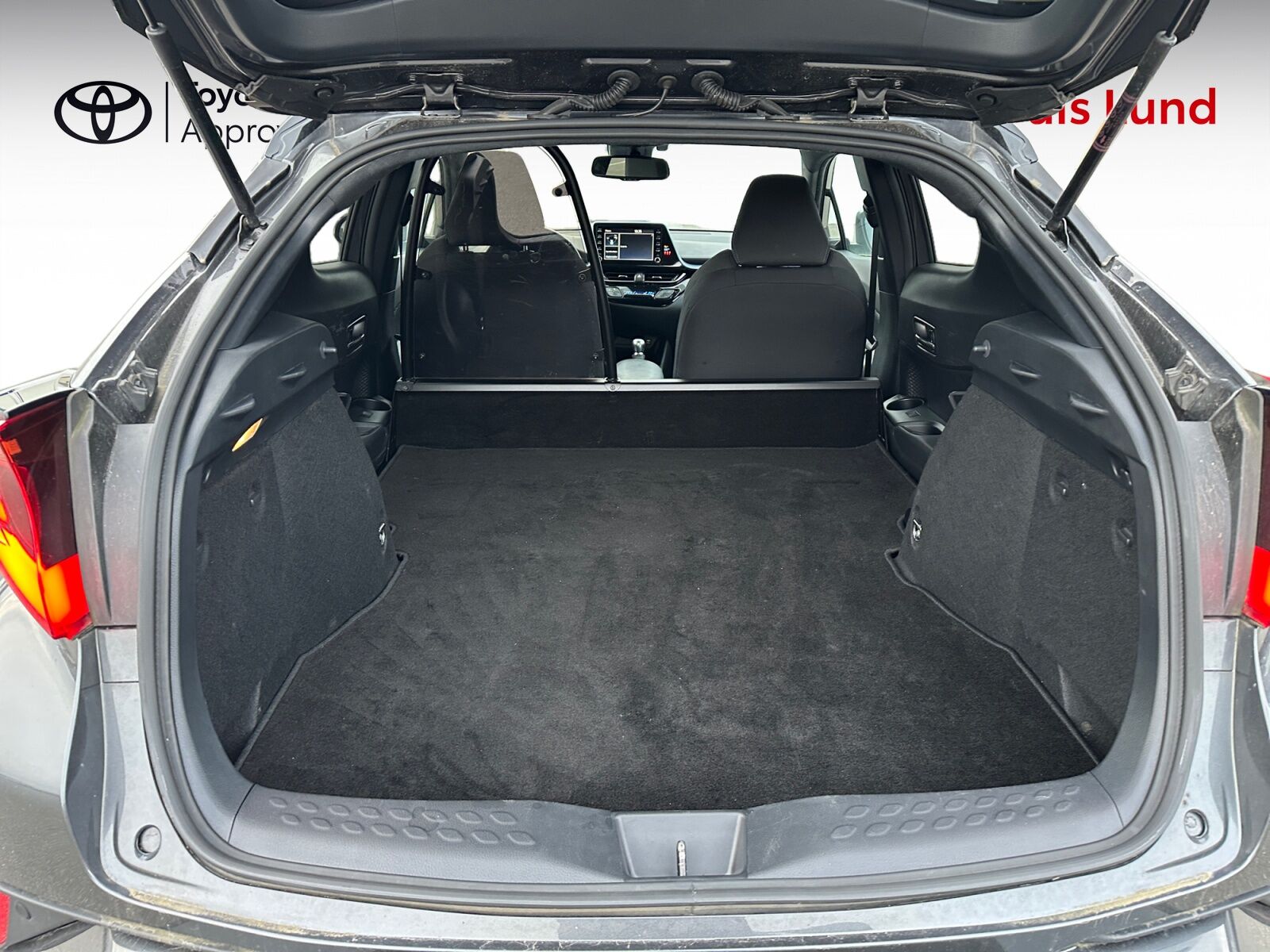 Billede af Toyota C-HR 2,0 Hybrid C-LUB Premium Multidrive S 184HK 5d Aut.