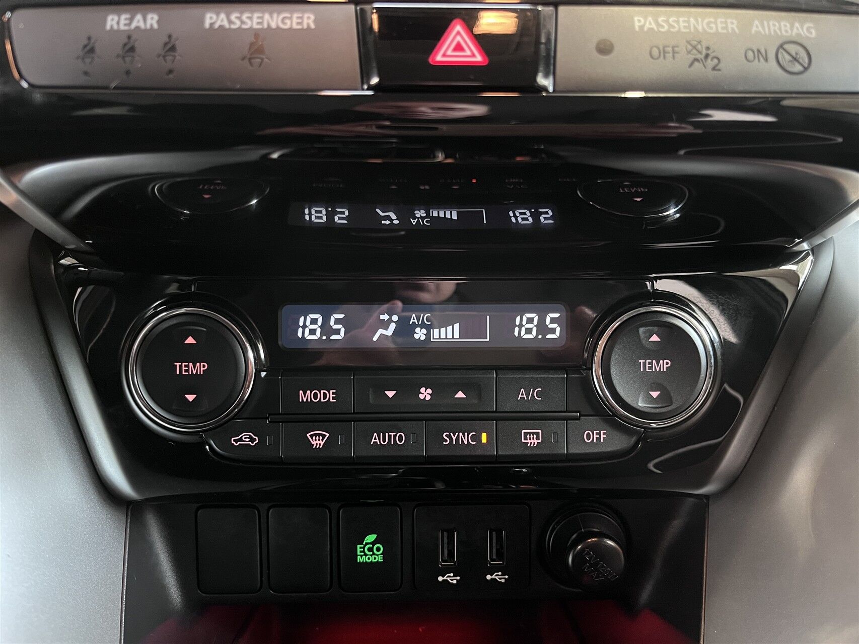 Billede af Mitsubishi Eclipse Cross 1,5 T-Mivec Invite+ CVT 163HK 5d 8g Aut.