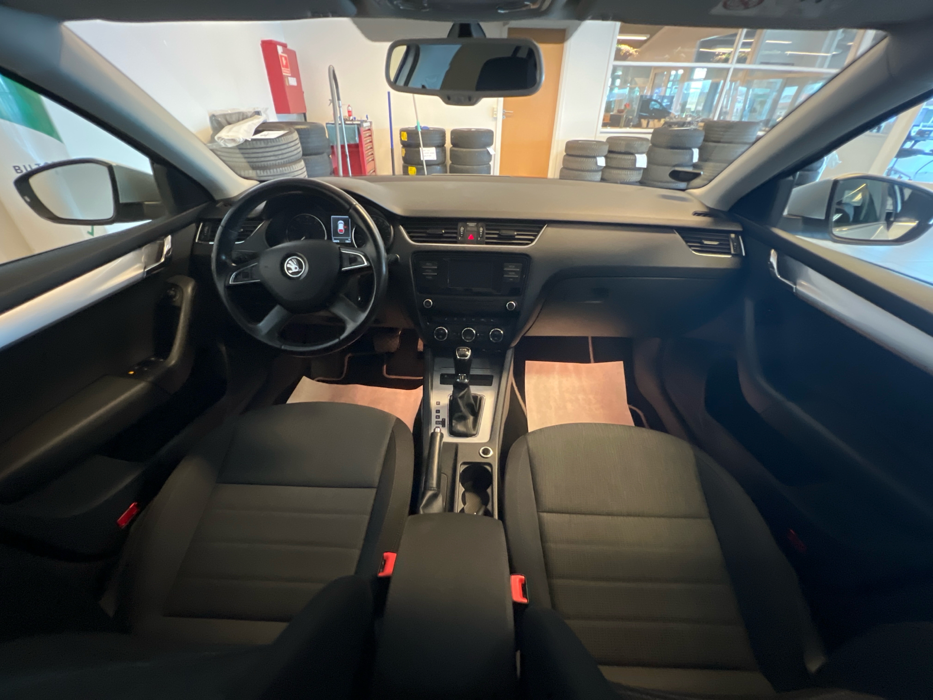 Billede af Skoda Octavia Combi 1,4 TSI Elegance DSG 140HK Stc 7g Aut.