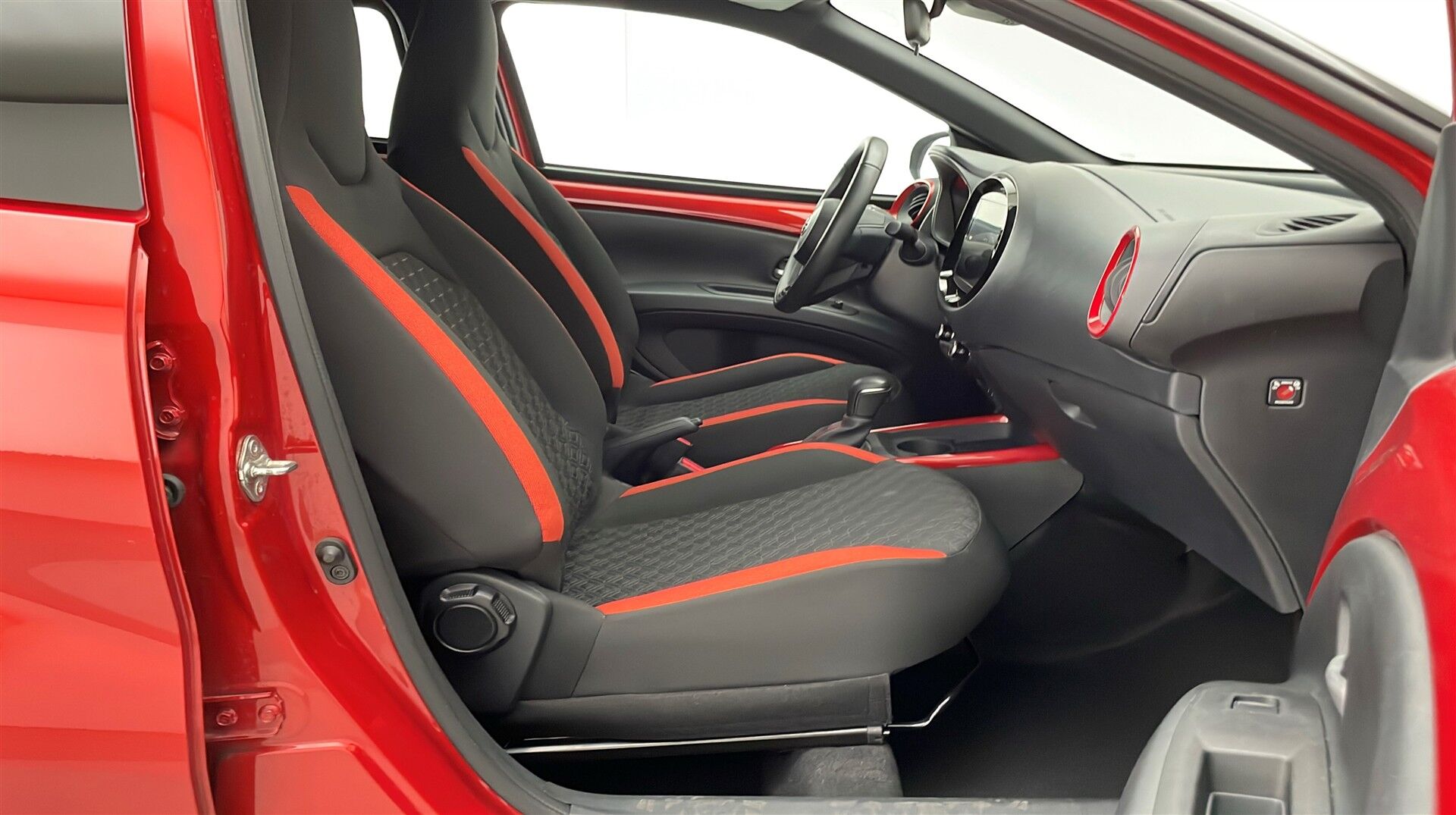 Billede af Toyota Aygo X 1,0 VVT-I Pulse 72HK 5d Aut.