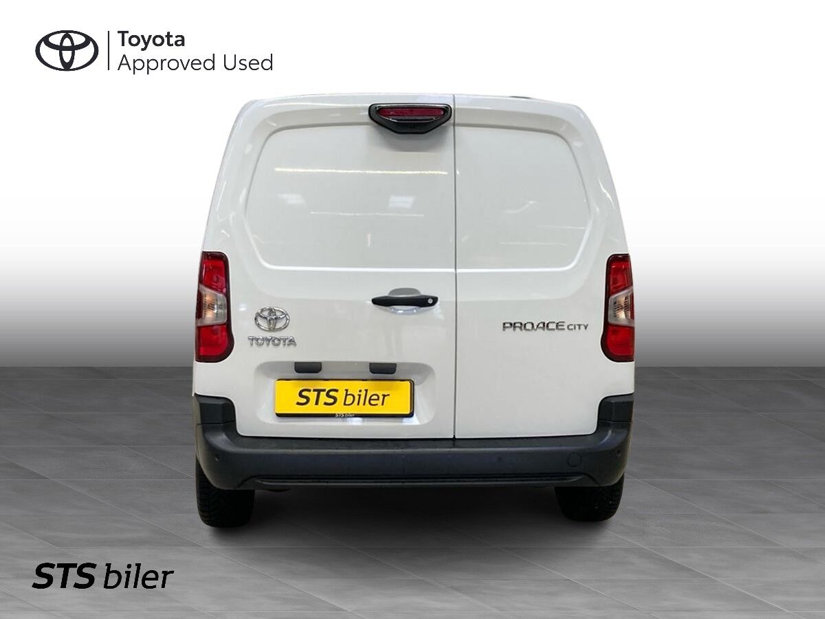 Billede af Toyota Proace City Medium 1,5 D Comfort 102HK Van