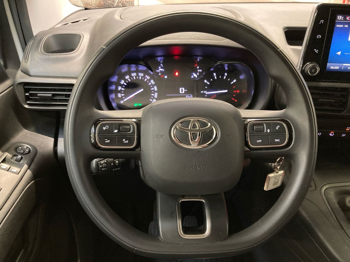 Billede af Toyota Proace City Medium 1,5 D Comfort 102HK Van